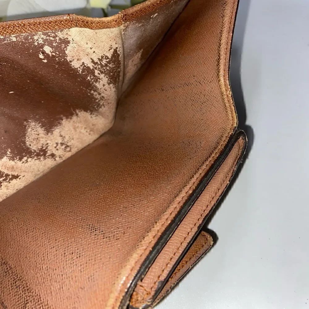 Authentic Louis Vuitton Elise Compact Wallet - Picture 11 of 12